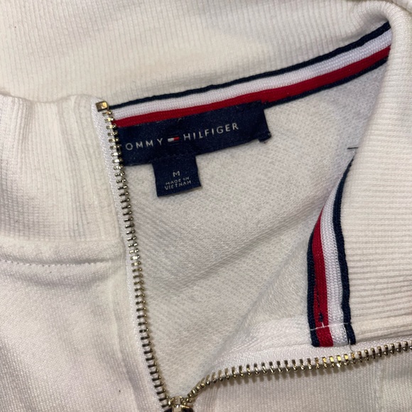 Tommy Hilfiger Women’s White Sweatshirt - Picture 2 of 3